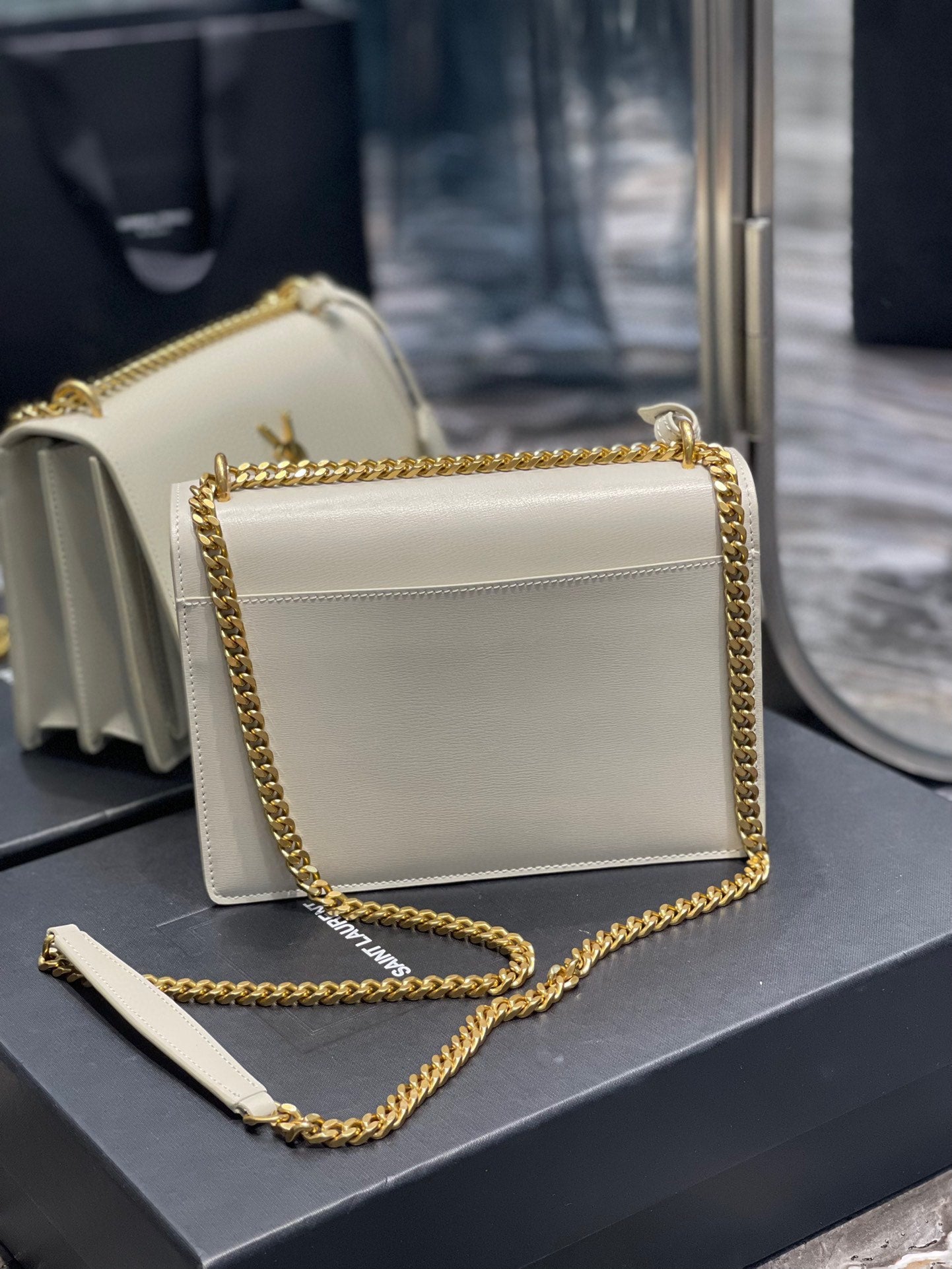 YSL Medium Sunset Bag 22 White Lambskin Gold Tone 22 x 16 x 8cm