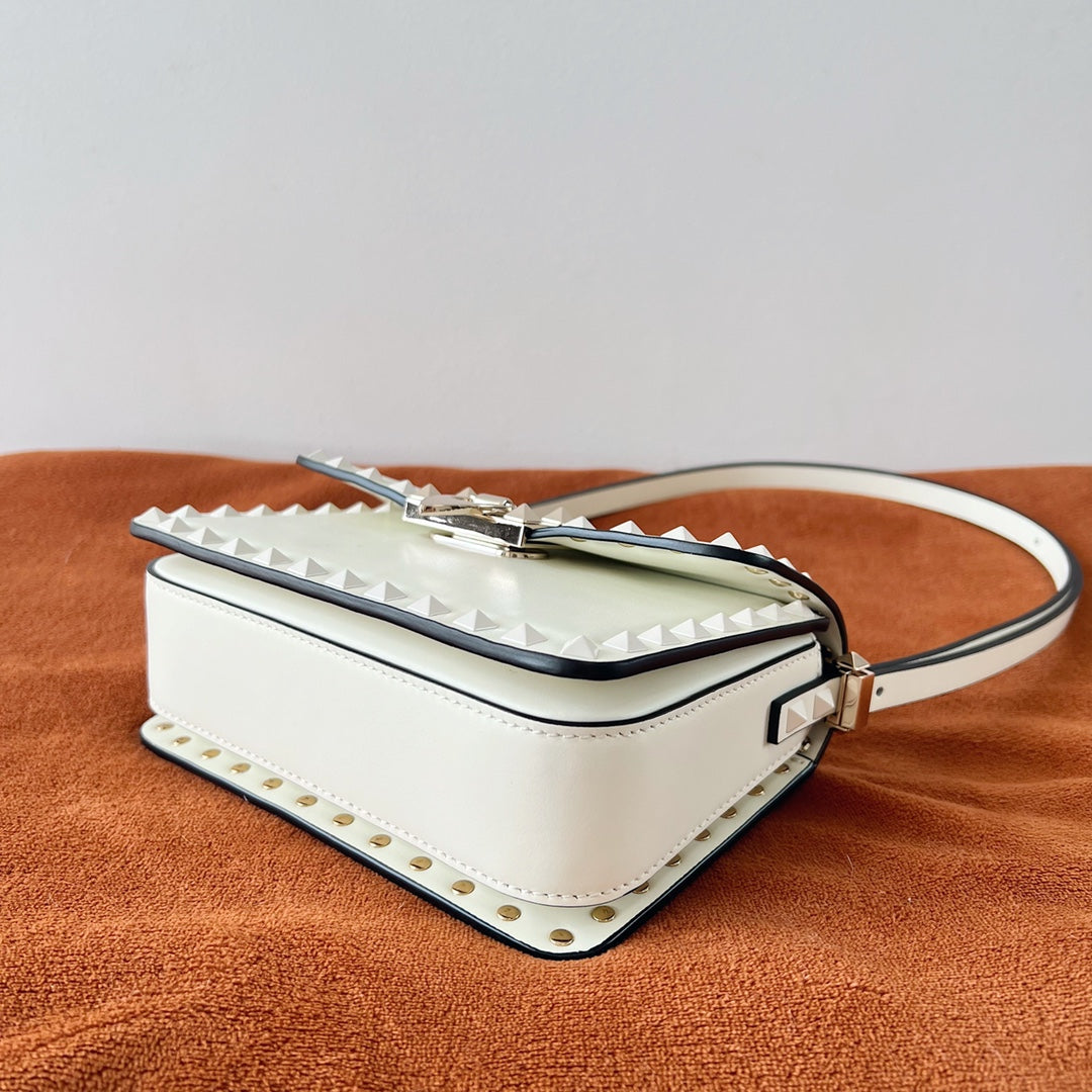 Valentino Garavani Rockstud Shoulder White Bag - 18.5x12x8cm