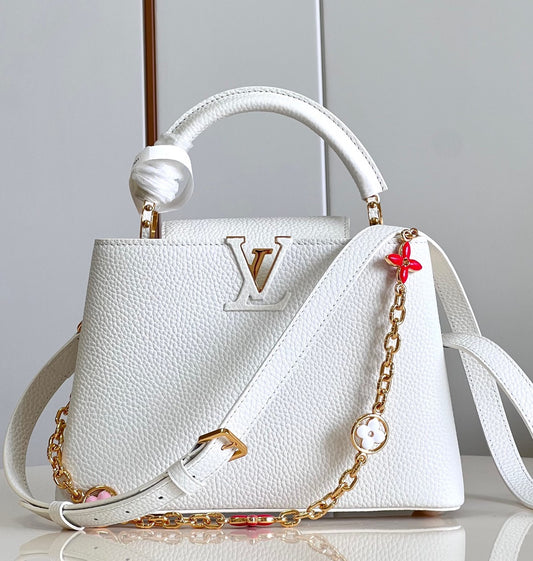 Louis Vuitton Capucines MM White Flower Strap - 31.5 x 20 x 11 cm