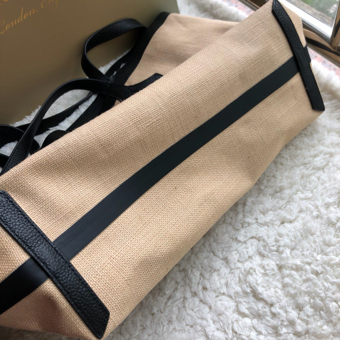 Burberry tote bag