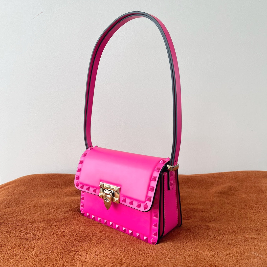 Valentino Garavani Rockstud Shoulder Pink Bag - 18.5x12x8cm