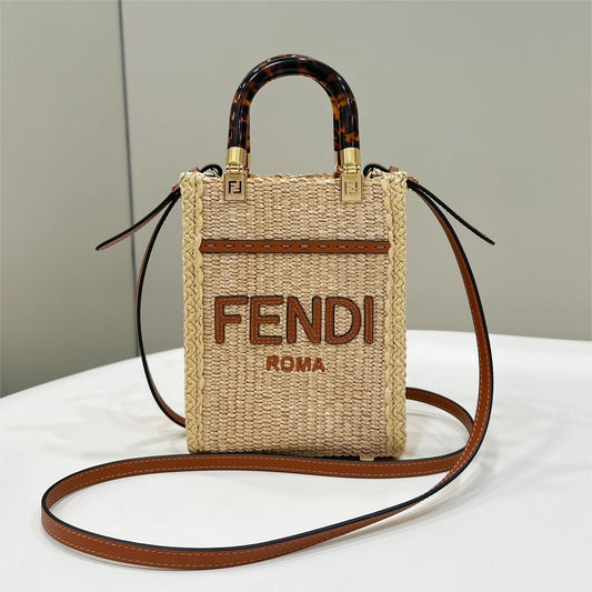 Fendi New Look Mini Square Bag Straw Size 13.5 x 5.5 x 18 cm