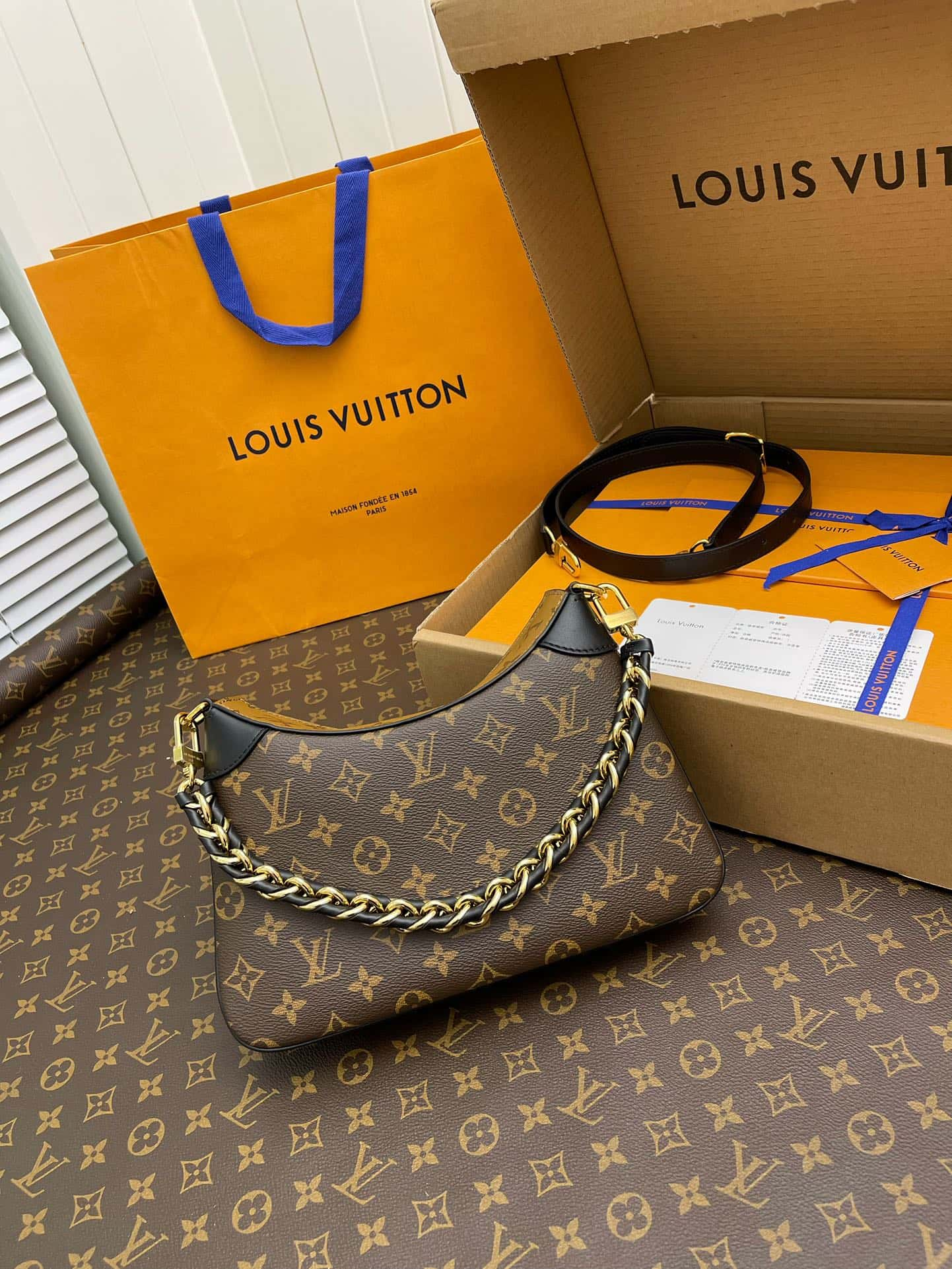 Louis Vuitton LV Neverfull Bag