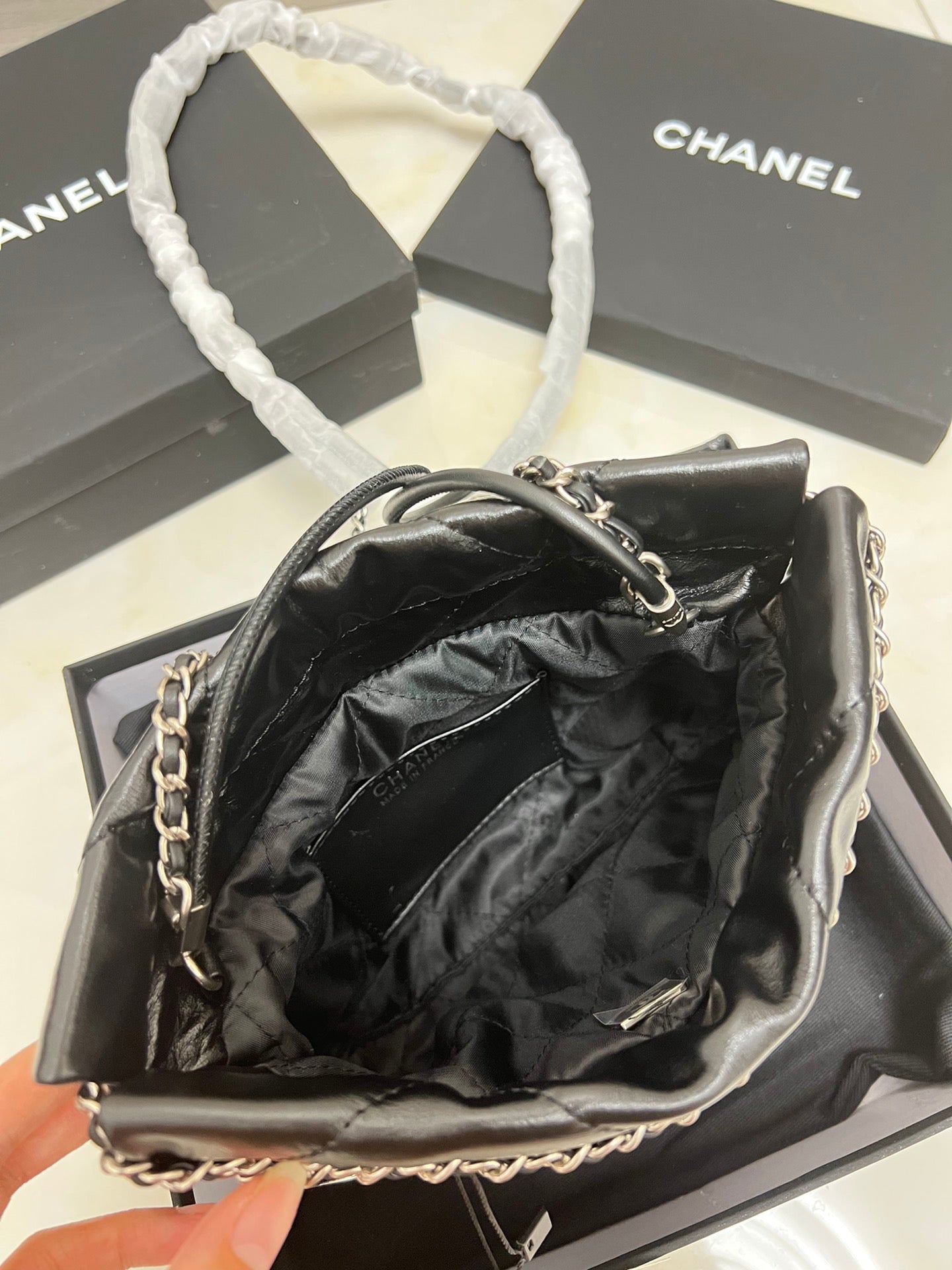 CHANEL22 Hand Bag In Black Silver Hardware Size 20x18x6 cm