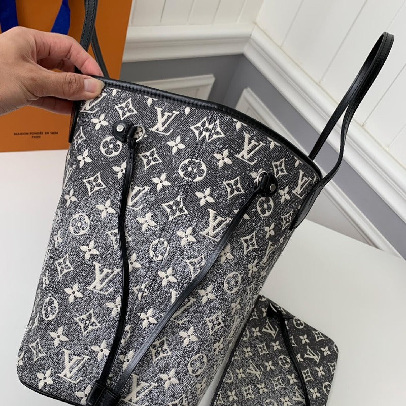 LV Louis Vuitton Neverfull MM Tote Bag