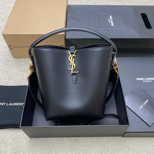 Louis Vuitton NEW WAVE MULTI-POCHETTE Handbag