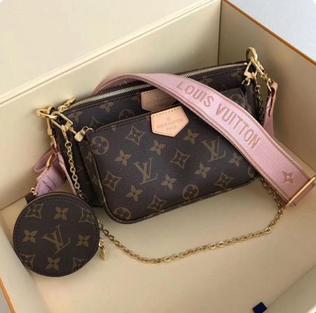 Louis Vuitton Multi-Pochette Bag in pink