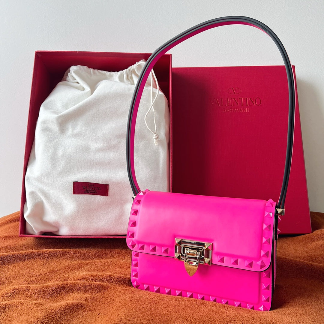 Valentino Garavani Rockstud Shoulder Pink Bag - 18.5x12x8cm