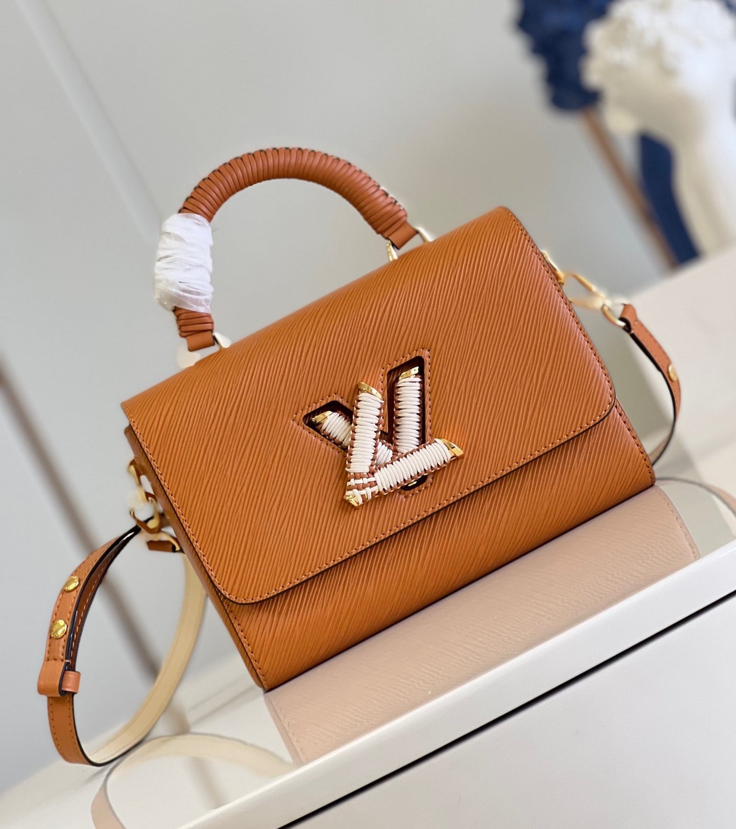 Louis Vuitton Twist MM Epi Bag Brown Quartz - 23 x 17 x 9.5 cm