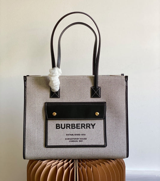 Burberry Black Freya Tote Bag 33x12.5x26cm