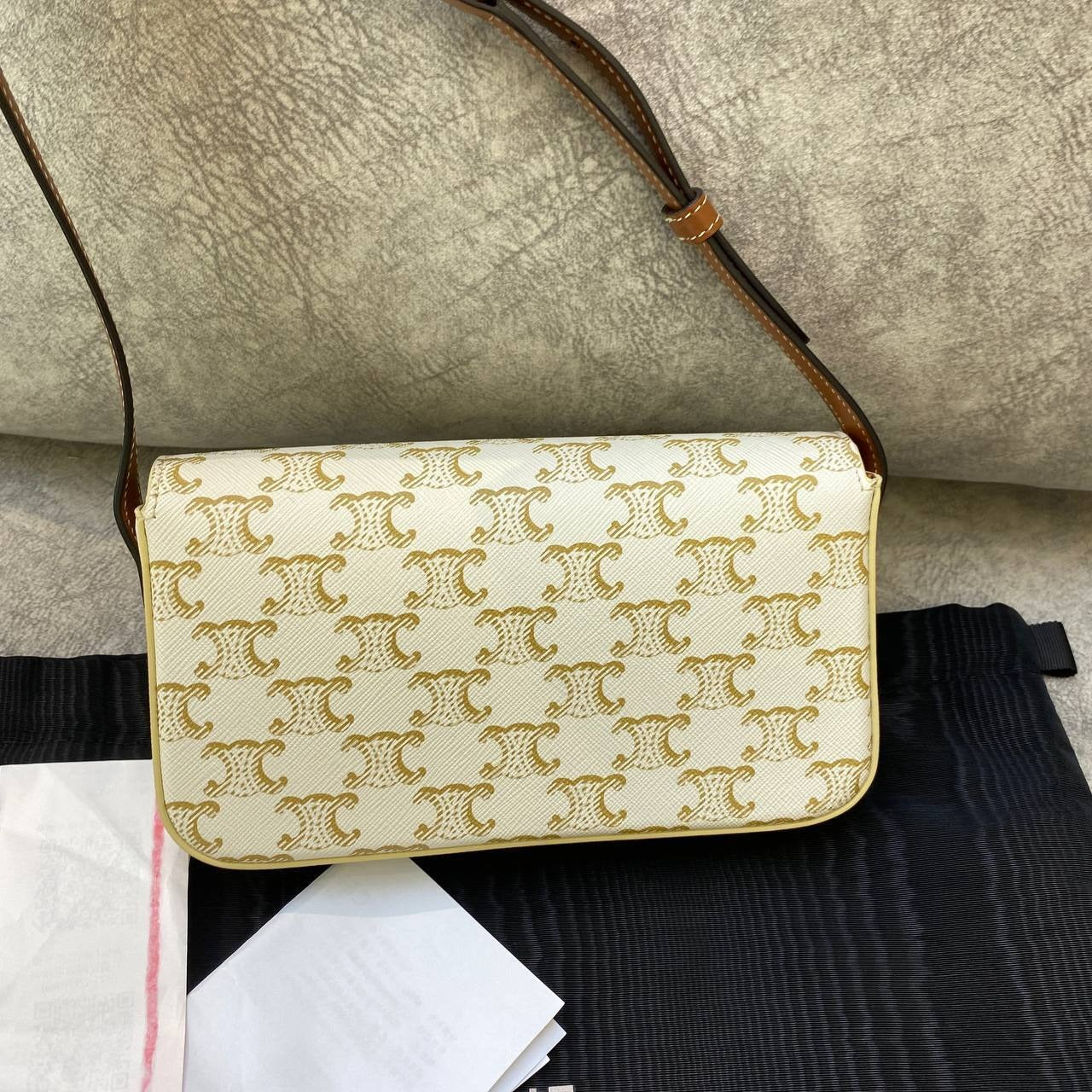 PREOWNED CELINE TRIOMPHE SHOULDER BAG IN TRIOMPHE CANVAS AND CALFSKIN