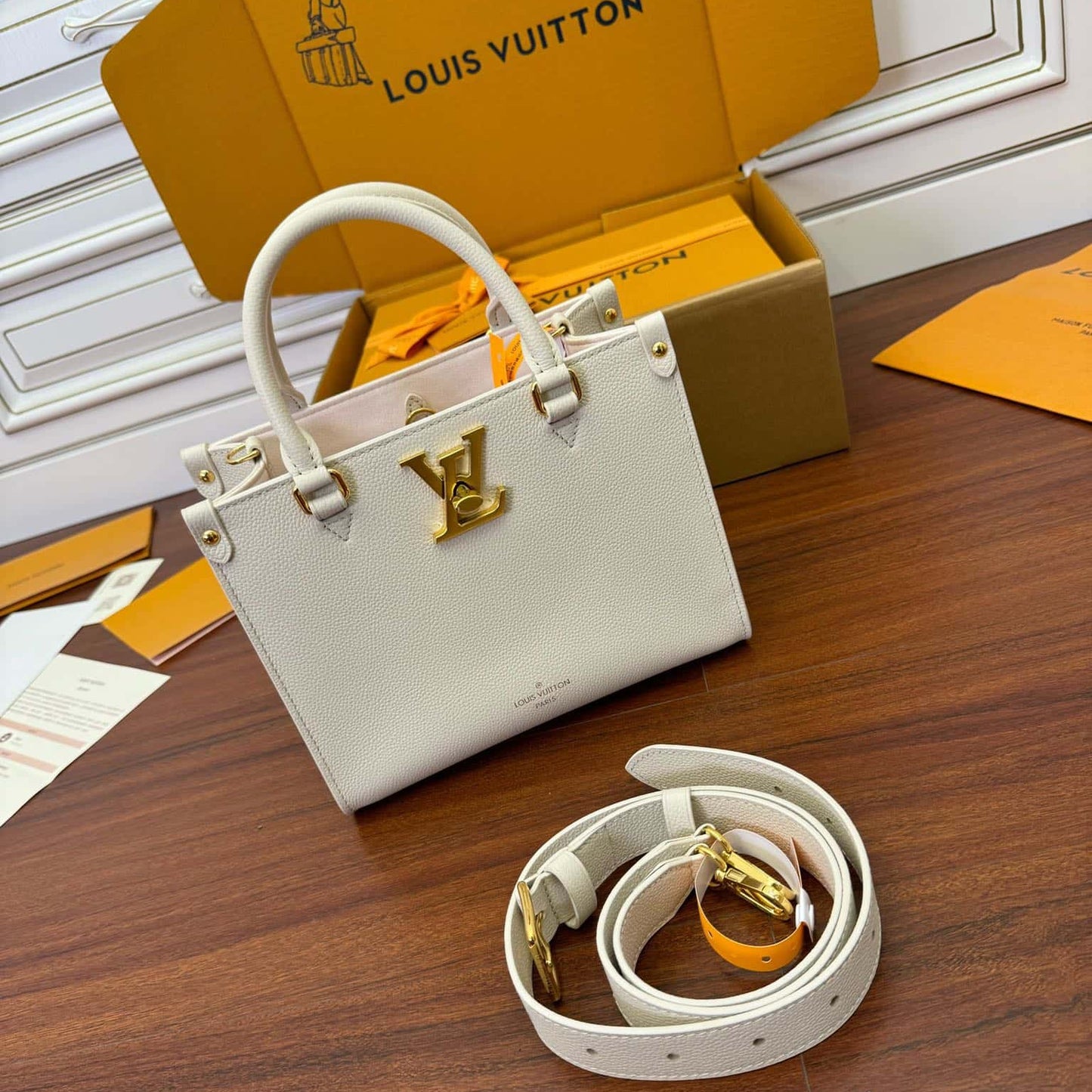 LV Louis Vuitton Lock&Go Bag