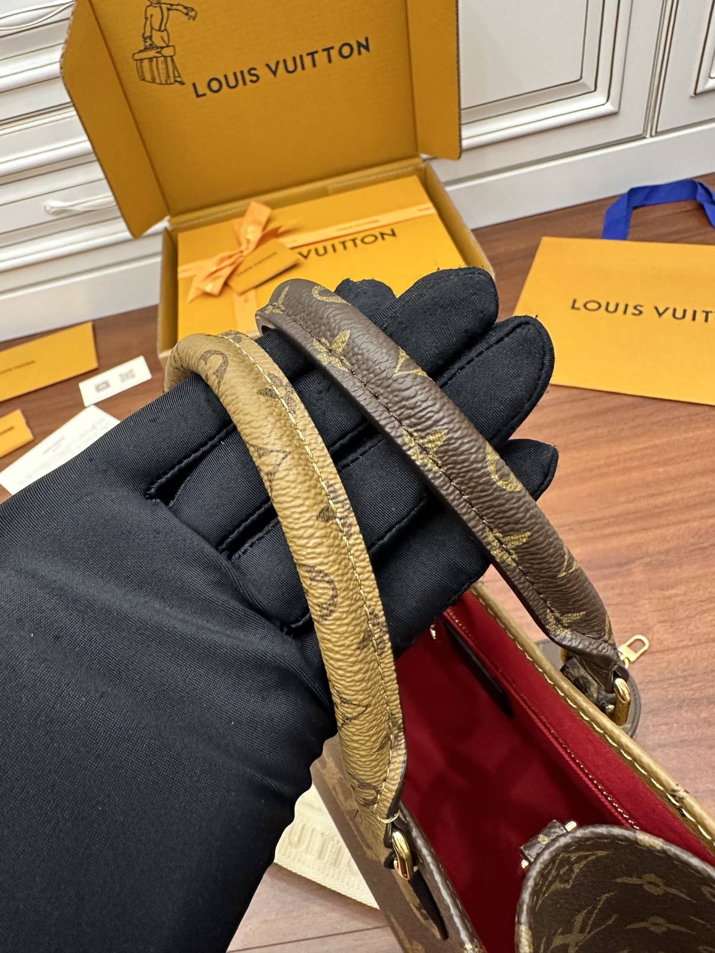 Louis Vuitton LV Neverfull Bag