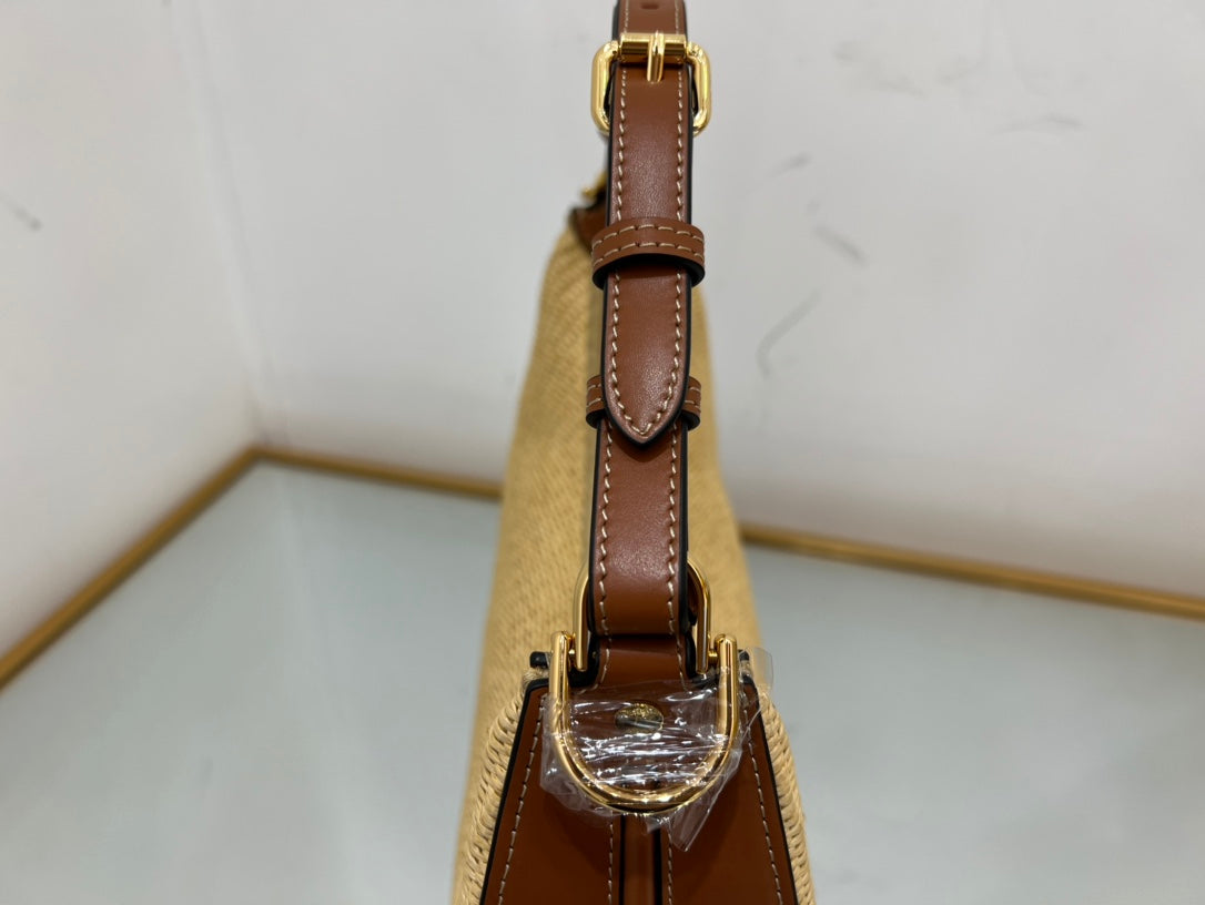 Fendi Graphy Raffia - 2924.510cm