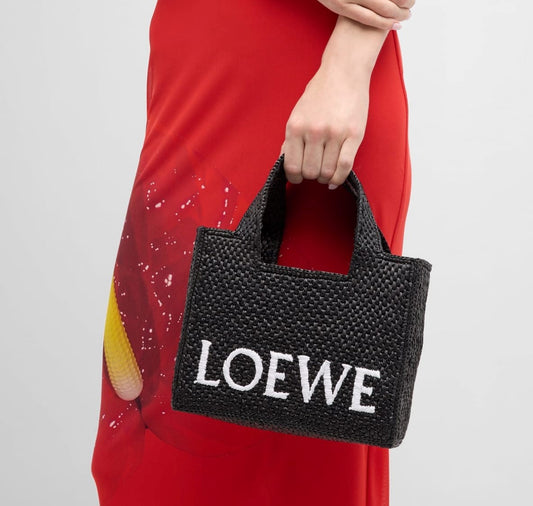 LOEWE x Paula’s Ibiza Font Tote Small Bag in Raffia