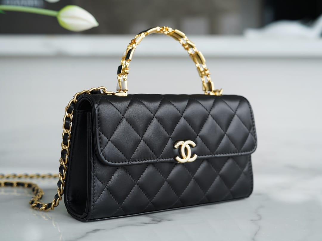 Authentic CHANEL 22B Kelly large black chain bag with enamel buckle AP2946 10×18×4.5cm