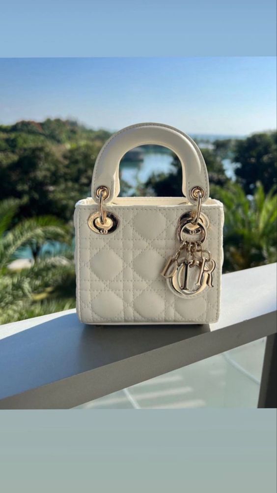 Bagsaaa Dior Lady Medium White Bag 24cm