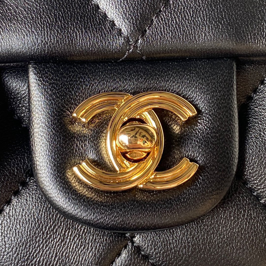 Chanel Flap Bag Gold Top Handle Black - 13X21X8cm